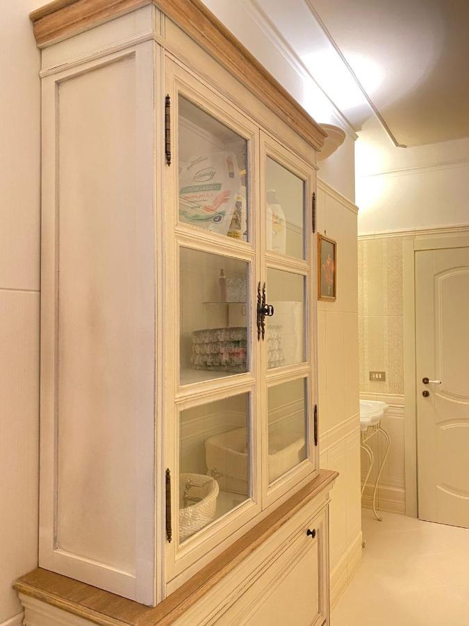 Apartamento Residenze Pessina Nápoles Exterior foto
