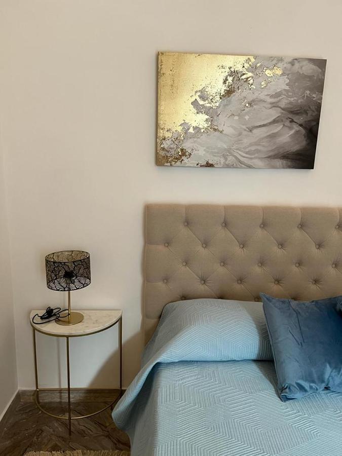 Apartamento Residenze Pessina Nápoles Exterior foto