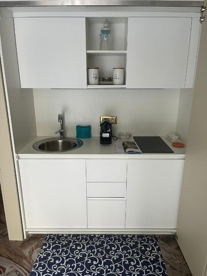 Apartamento Residenze Pessina Nápoles Exterior foto